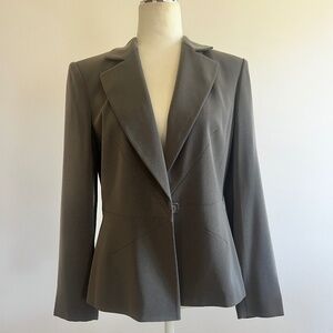 Jones New York Suit , 2 Pcs, Elegant and Sexy,  demanding attention!